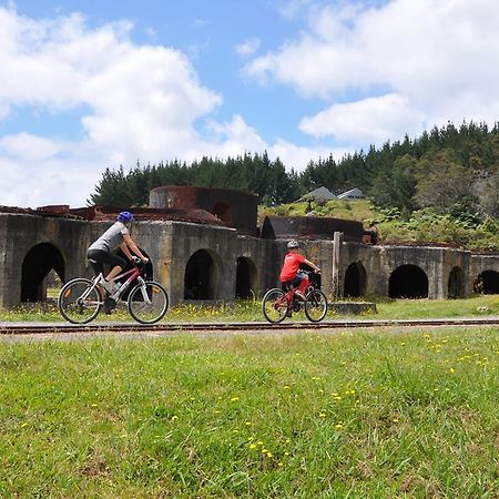 Shunters Cottage Waihi Exterior foto
